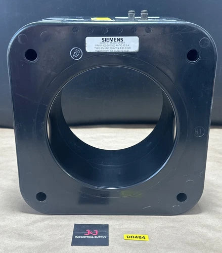 Siemens 61-300-092-500 50:5 A Current Transformer Type S143 RF 2.0 50-400Hz 600V