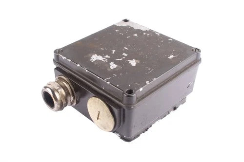 2AD160C-B050B1-BS03-A2N1 ENGINE BOX REXROTH USED / NO WARRANTY /