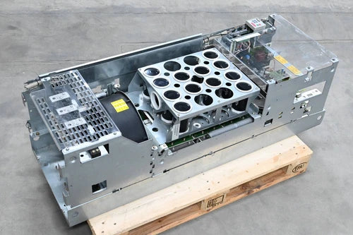 Siemens Simovert Masterdrives Umrichter 6SE7031-6FG60-Z Z= G93+K11+L20 E.B