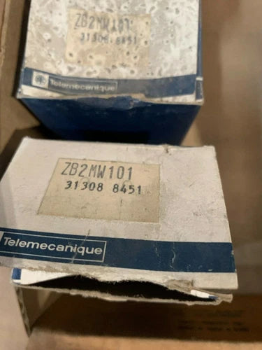 5 x ZB2-MW101 SCHNEIDER ELECTRIC  TELEMECANIQUE ILLUMINATED PUSH