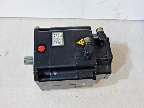KUKA SERVO MOTOR 1FK6101-8AZ91-1ZZ9-Z S43 4.4KW Used