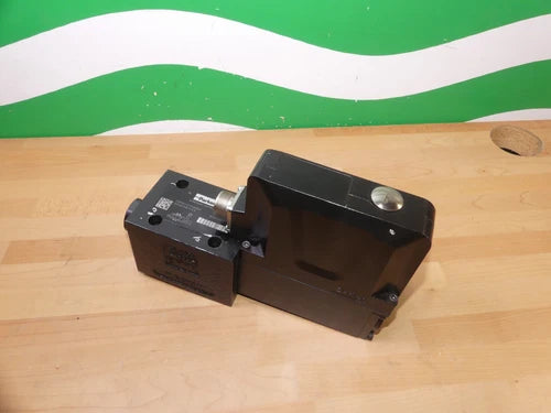 parker D3FPE01YC9NB0047 Hydraulic Valve