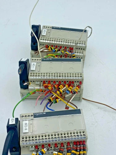 3pc x    TELEMECANIQUE ABE7-CPA02 ANALOG INPUT MODULE
