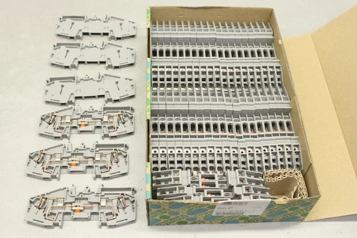 48x PHOENIX CONTACT Reihenklemmen Messwandler-Trennklemme SRTK 6 3029952