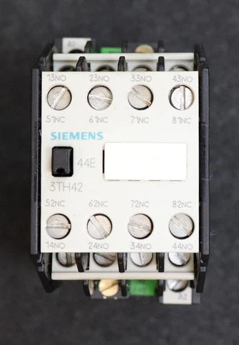 SIEMENS Leistungs-Sch¨¹tz 3TH4244-3B Typ 44E Spulenspannung 24VDC 4S + 4? 4NO+4NC