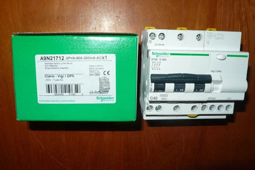 DISJONCTEUR DIFERENTIEL TETRA 40A 300mA TIPO AC, SCHNEIDER ELECTRIC 40AMPERE 4P