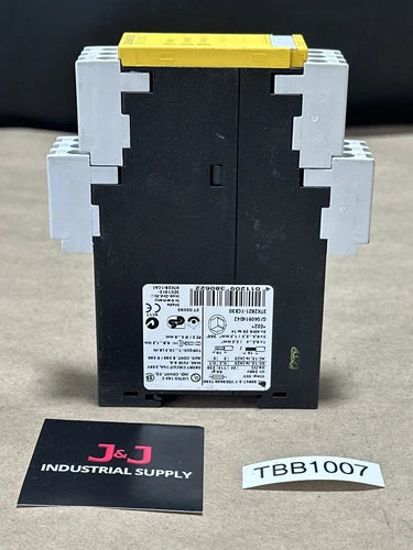 PREOWNED- Siemens Siguard Safety Relay 3TK2821-1CB30 300V 4kV 6A || WARRANTY!
