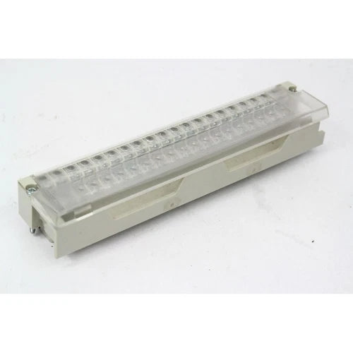 Schneider Electric 140 XTS 001 00 (B308)