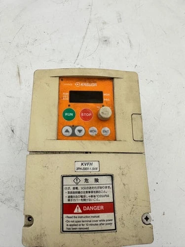 1 peça x INVERSOR TRANSISTOR KASUGA KVFH215E 3PH-200V-1,5Kw 98DAR42214MY1