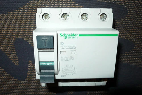 INTERRUPTEUR DIFFERENTIEL TETRA 100A 300mA TRIPHASE +N, SCHNEIDER ELECTRIC 23213