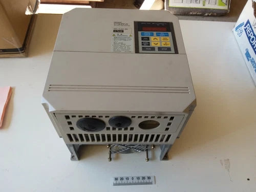 Inverter Omron Sysdrive 3G3XV 3G3XU-A4037-CE 400V Classe 3Ph 3,7Kw