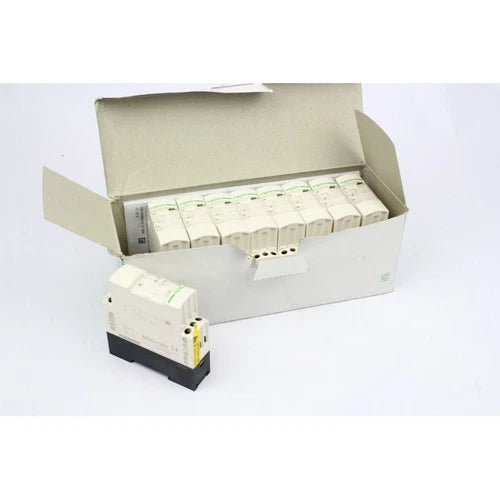 9Pcs SCHNEIDER ELECTRIC RE8CL11BUTQ ZELIO-TIME -031232 (B78)