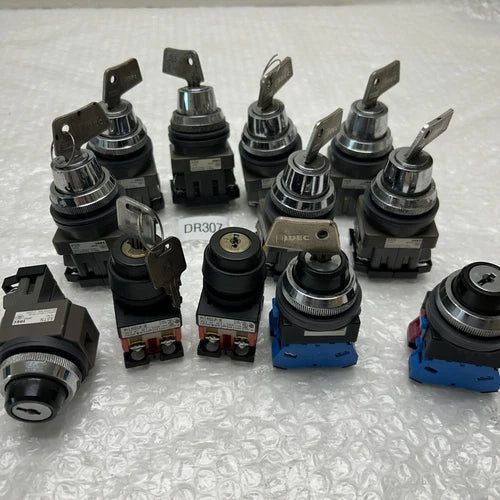 (12) Assorted IDEC &Fuji Switch Key Locks (See Photos) Fast Shipping + Warranty