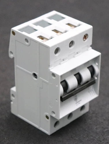 SIEMENS N-Automat ber¨¹hrungssicher 5SX2306-7 C4 380VAC 415VAC unbenutzt