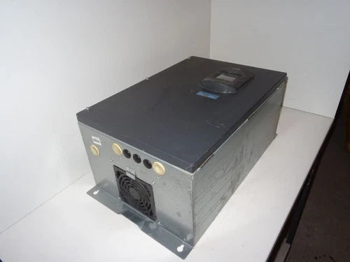 Siemens 6SE6436-5BD31-5CA0 Frequenzumrichter 6SE6 436-5BD31-5CA0 15kW neu