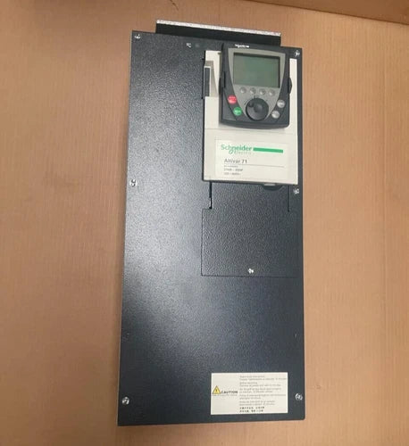 Schneider Electric Altivar71 - ATV71HD37N4 - 37kW/50HP Speed Drive 350h Runtime