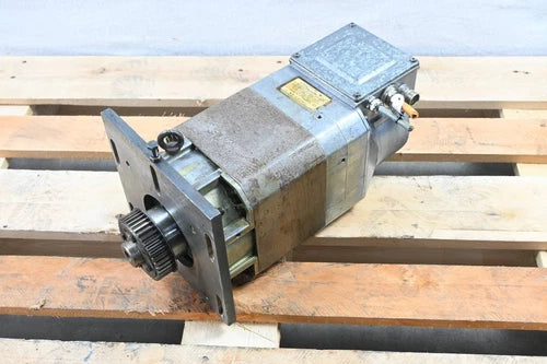 Siemens Compact Asynchronous Motor 1PH7101-2NF02-0BJ0 inc ebm W2D160-EB22-06