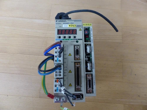 YASKAWA IP1X SGDH-A5AE-0Y + JUSP-NS115