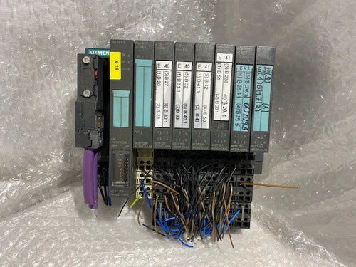 SIEMENS SIMATIC S7 6ES7 151-1AA02-0AB0 Siemens 6ES7 131-4BD01-0AA0