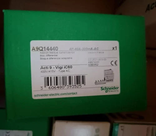 SCHNEIDER A9Q14440 , New!! , Env¨ªo R¨¢pido!! , FACTURA GARANT?A INVOICE