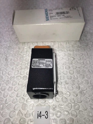 **SIEMENS 3SE2 120-1B New Open Box Position Switch Plunger #