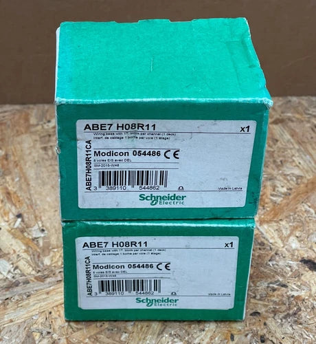 Schneider Electric - ABE7H08R11 - Advantys Telefast Passive I/O Connection