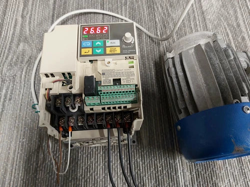 3G3MV-A2022 220V 2,2KW OK TESTADO SEM MOTOR PARA TESTE APENAS PLC OMRON