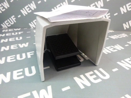 3SE29020AA20 - SIEMENS - 3SE2 902-0AA20 / Pedale Simple Pulsante A Piede Nuovo