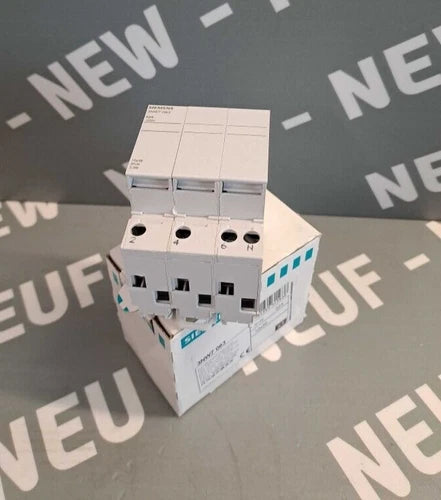 3NW7063 - Siemens - 3NW7 063 / Sentron, Halterung f¨¹r Sicherung Zylindrisch Neu