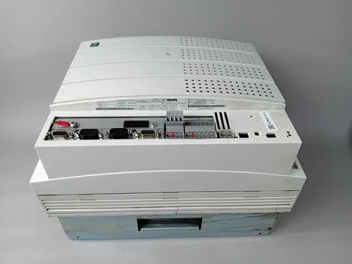 Lenze EVS9329-EP mit Bruchstellen