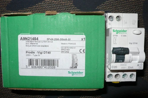 DISJONCTEUR A9N21026 DIFERENTIEL A9N21454 SCHNEIDER ELECTRIC 20A 30mA TIPO A SI