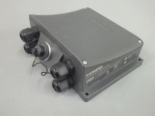 6AV66715AE100AX0 - Siemens - 6AV6671-5AE10-0AX0 Connect. Caja Dp Reacondiciona