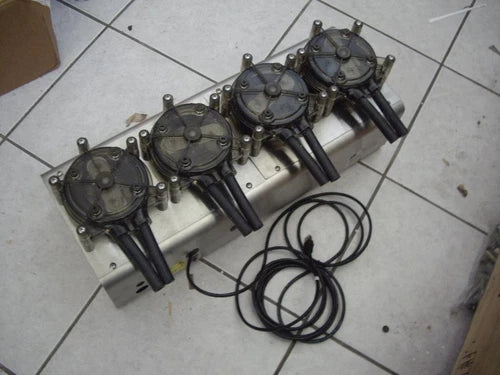 Bomba dosadora NOVA Controls LL-6440 Orion