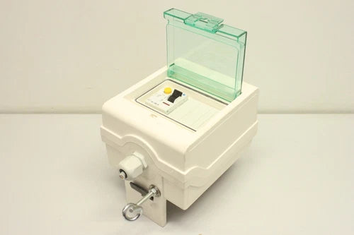 施耐德电气 KSB32CM55 和 Xpole PXF-16/2/003-A Geh？使用 Abgangskasten