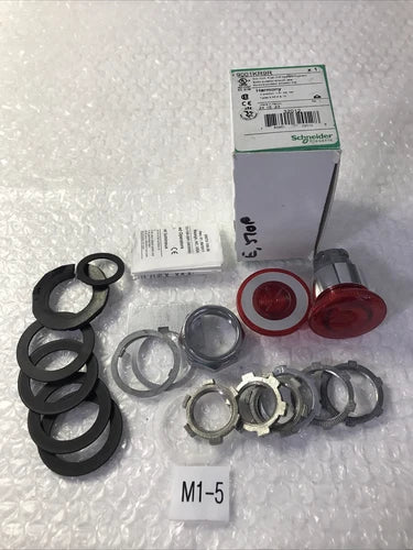 *New Open Box 9001KR9R Schneider Electric 2 position 1 5-dia red Types 3 3R6  13