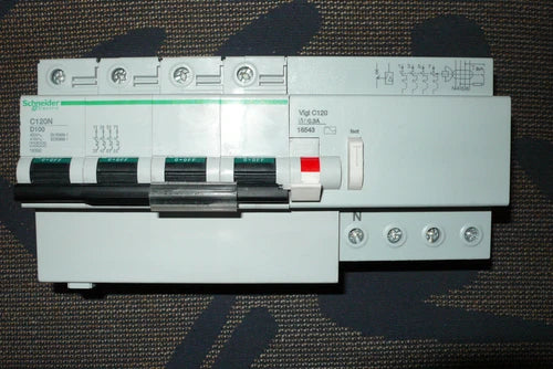 DISJONCTEUR DIFERENTIEL TETRA 100A 300mA COURBE D, SCHNEIDER ELECTRIC 100AMPERE