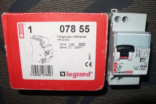 DISJONCTEUR DIFFERENTIEL 32A 30mA COURBE C TYPE AC 07855 LEGRAND 32AMPERE 4,5KA