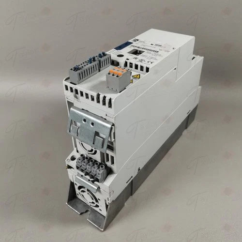 Lenze E84AVSCE2222SX0