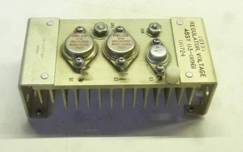 2 x Transistor 2N3902  JAN DELCO USA  + 1 x 2N 3584 auf K¨¹hlk?rper montiert