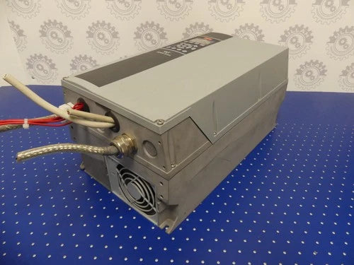 Frequency inverter FU Danfoss Aqua drive VLT 4.0 KW/T/C:FC.202P4K0T4E55H1XGX used