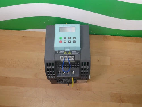 Siemens SINAMICS G110 6SL3211-0AB21-1AA1 Variable Frequency Drive 1.1kW 230V