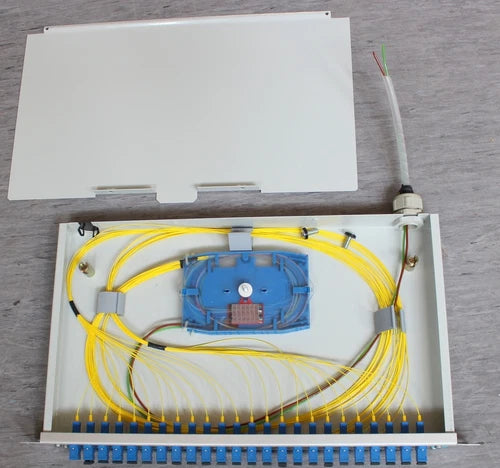 Siemens Fiber Optic Shunting Distributor Base V 1U with 24 SC Couplers - 19"- Used