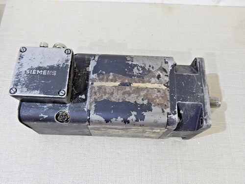 SIEMENS PERMANENT MAGNET MOTOR 1HU3074 -0AC01 -0ZZ9 -Z Used