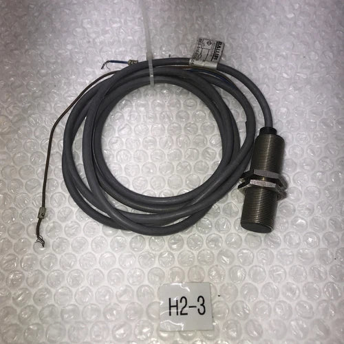 **BALLUFF BES-516-211-E4-E-05 20-250 V  AC/DC FAST SHIPPING &WARRANTY#