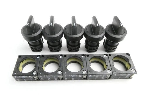 5x SIEMENS 3SB3000-2DA11 TOGGLE SWITCH - set of 5