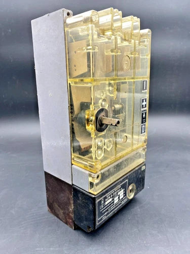 1 peça x KLOCKNER-MOELLER NZM 8-250/64-U 250A