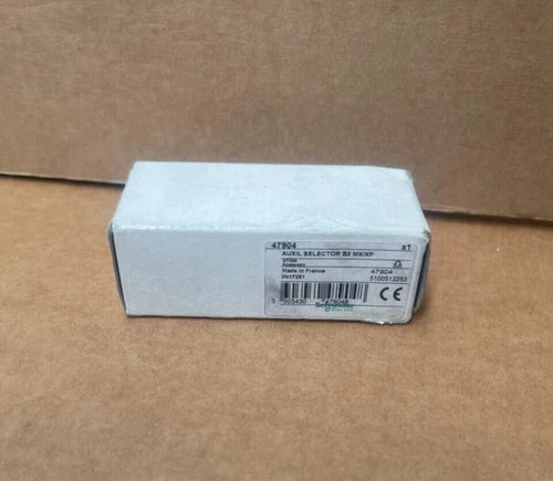 Schneider Electric - 47904 - B2 MX/XF Aux Selector for Masterpact NW/NT Breakers