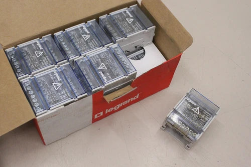 12x Legrand 04884 main line terminal Legrand terminal block original packaging