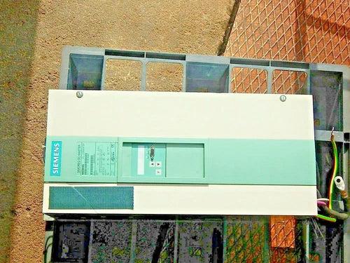 Siemens Simoreg DC-Master Converter 6RA7081-6DV62-0 Slightly Damaged See Pictures