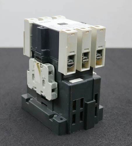 SIEMENS Sch¨¹tz 3TF4622-0BB4 80A 690VAC Spulenspannung 24VDC gebraucht